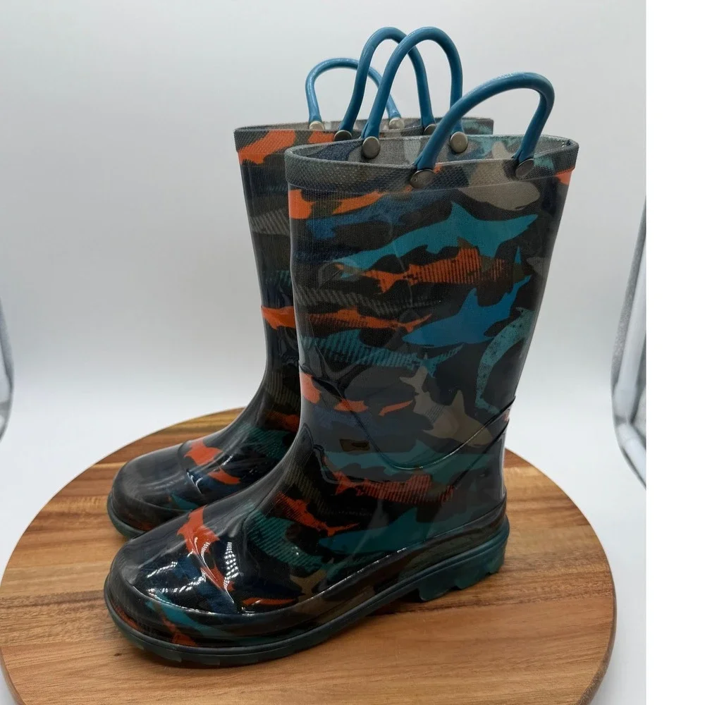 Kids Shark Camo SIze‎ 13/1 Light Up Rain Boots Waterproof Pull On 0927